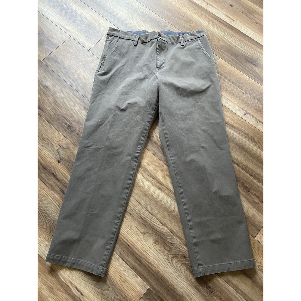 Dockers Men's Size 38x32 Brown Tan Khaki Comfort Fit‎ Pants